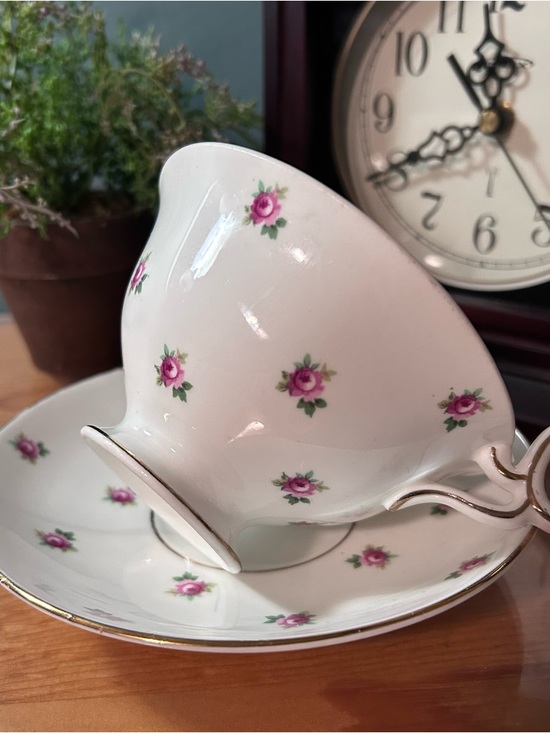 (UT) Vintage Woodlands “Delicate Rose” Cup and Saucer - Picture 7 of 9